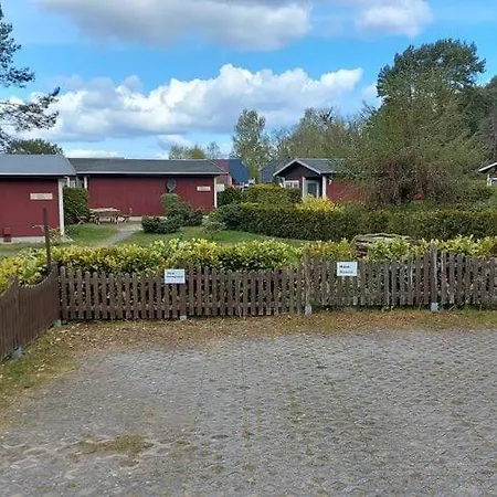 Attraktive Raeuberkuhle In