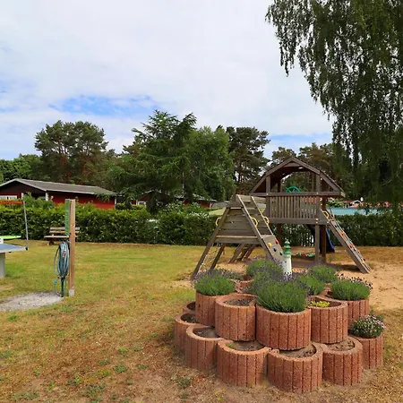 Attraktive Raeuberkuhle In