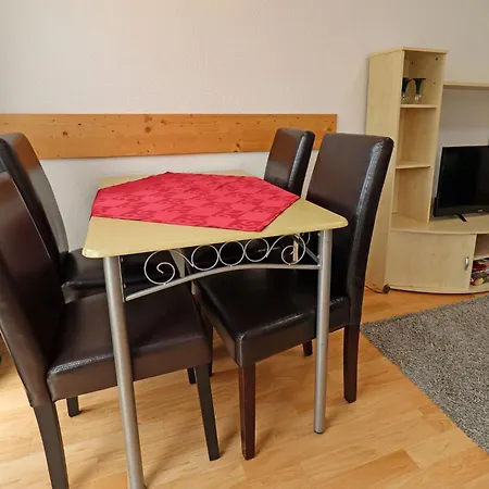 Attraktive Raeuberkuhle In *