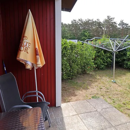 Attraktive Raeuberkuhle In 科瑟罗