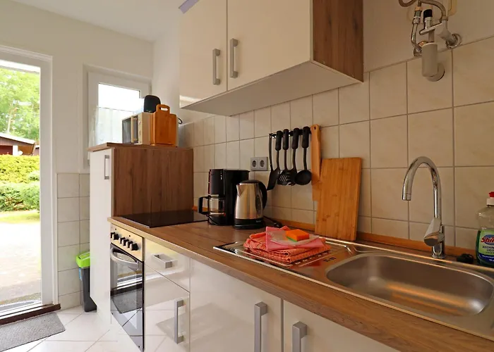 Attraktive Raeuberkuhle In Козеров