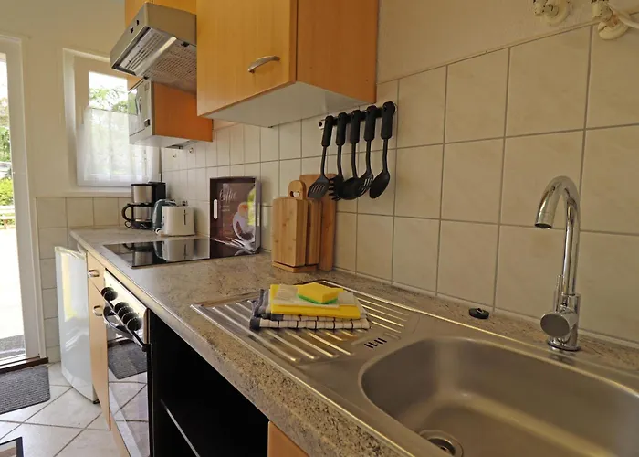 Attraktive Raeuberkuhle In