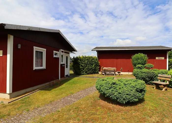 Attraktive Raeuberkuhle In Дом отдыха Козеров